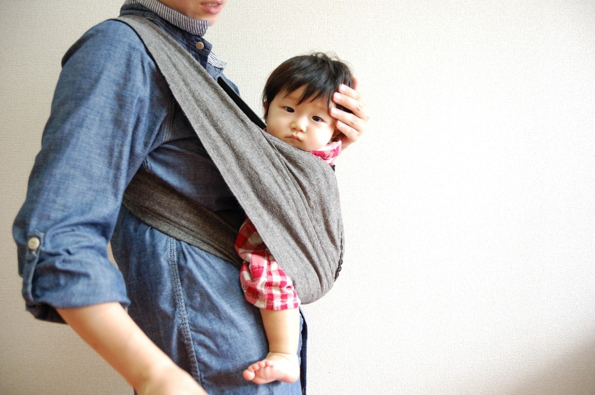 赤ちゃんを優しく包む抱っこ おんぶ紐おすすめ5選 ママリ