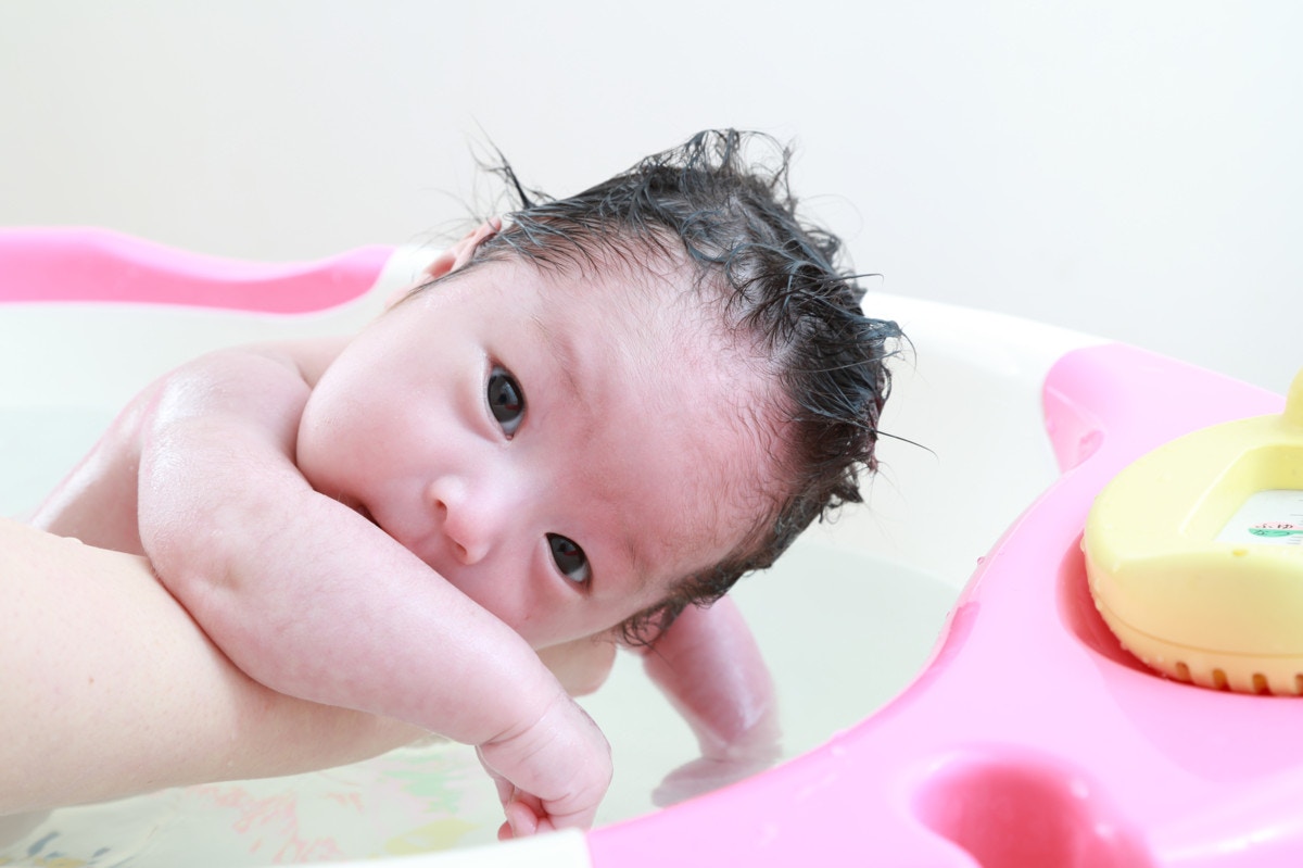 新生児の沐浴方法のポイント 沐浴の基礎知識 ママリ