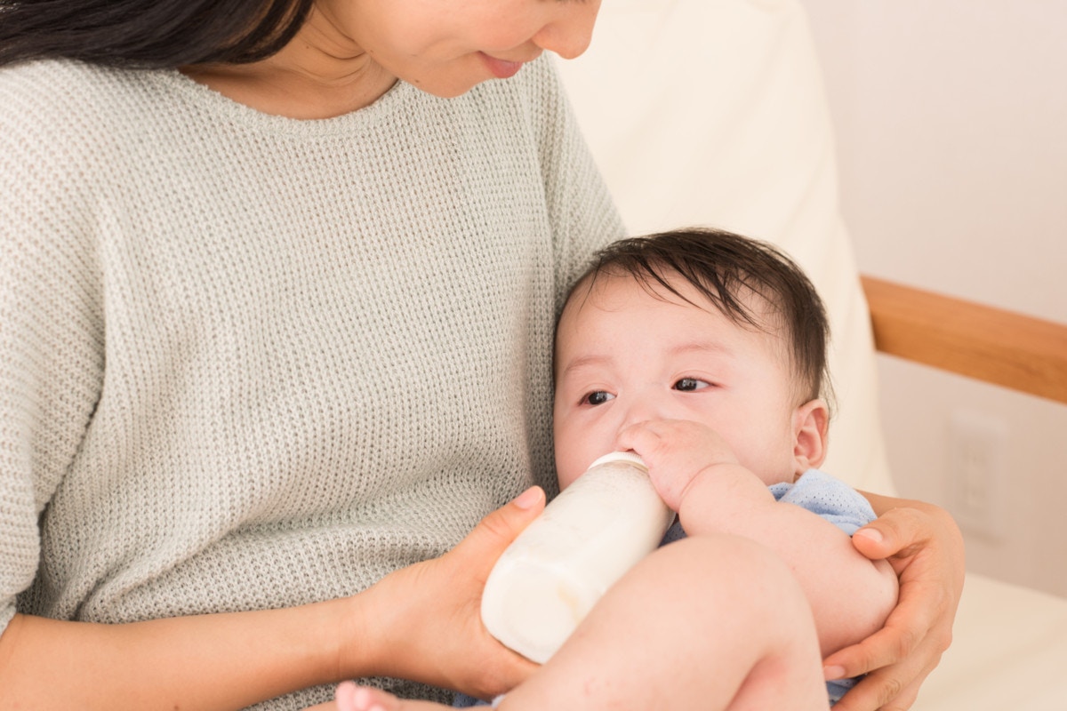 これは革命 お出かけの負担を軽くしてくれる キューブタイプの粉ミルク がすごい ママリ