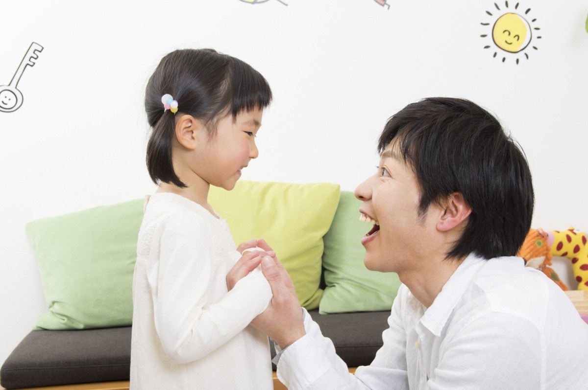 あ、今話した！」ママ？ パパ？ 子供が初めて話した言葉は何だった