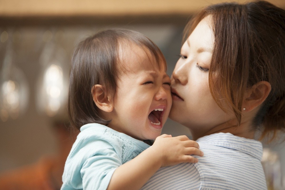 2歳ごろの夜泣きは赤ちゃんのころとは違う 先輩ママの対処法を紹介 ママリ