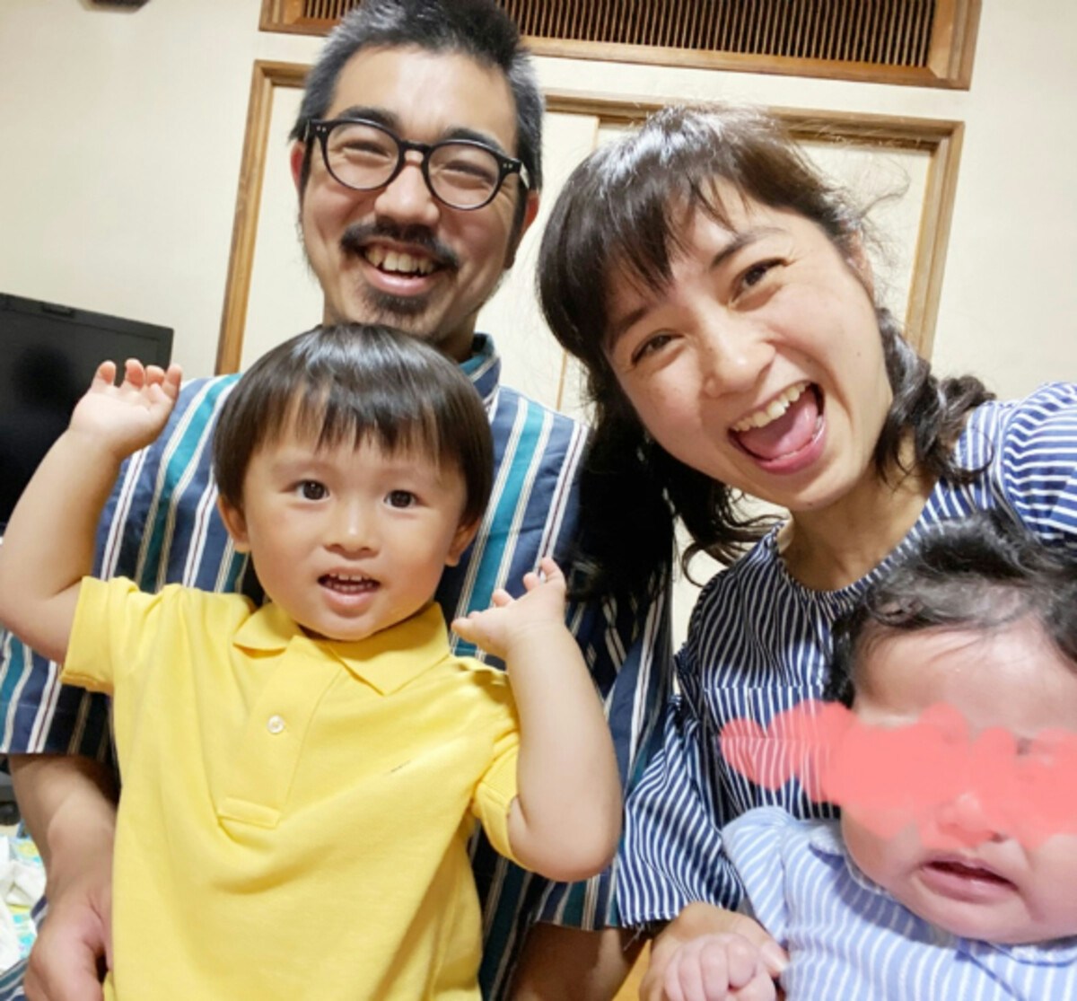 不妊治療の末 特別養子縁組で2児の母に 武内由紀子さん家族のようすを紹介 ママリ