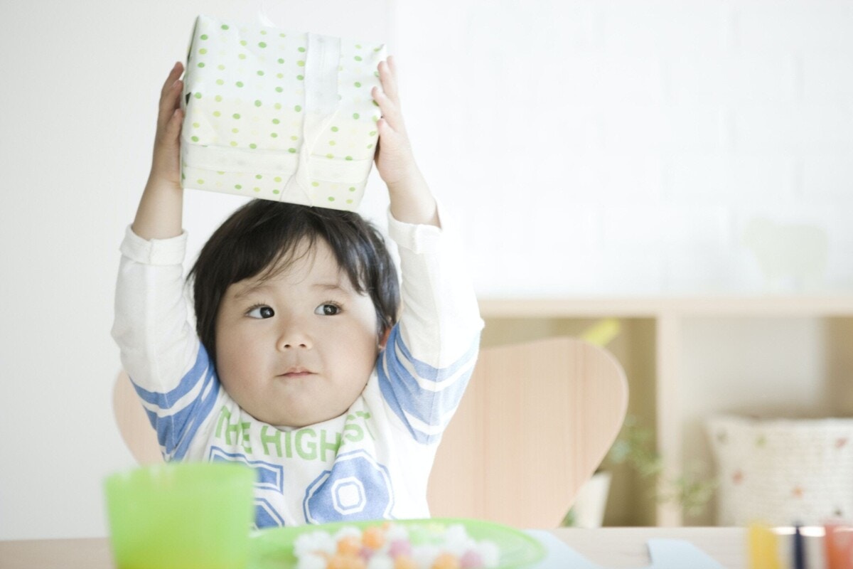 生後1歳0か月の赤ちゃんの発育目安と変化 ママリ