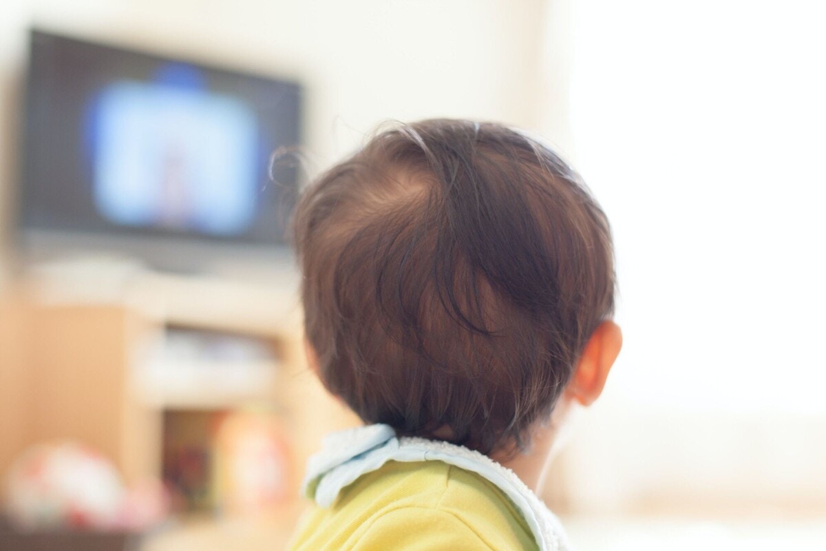 2歳児にテレビは見せてよい 適した時間は うまく付き合うコツ ママリ