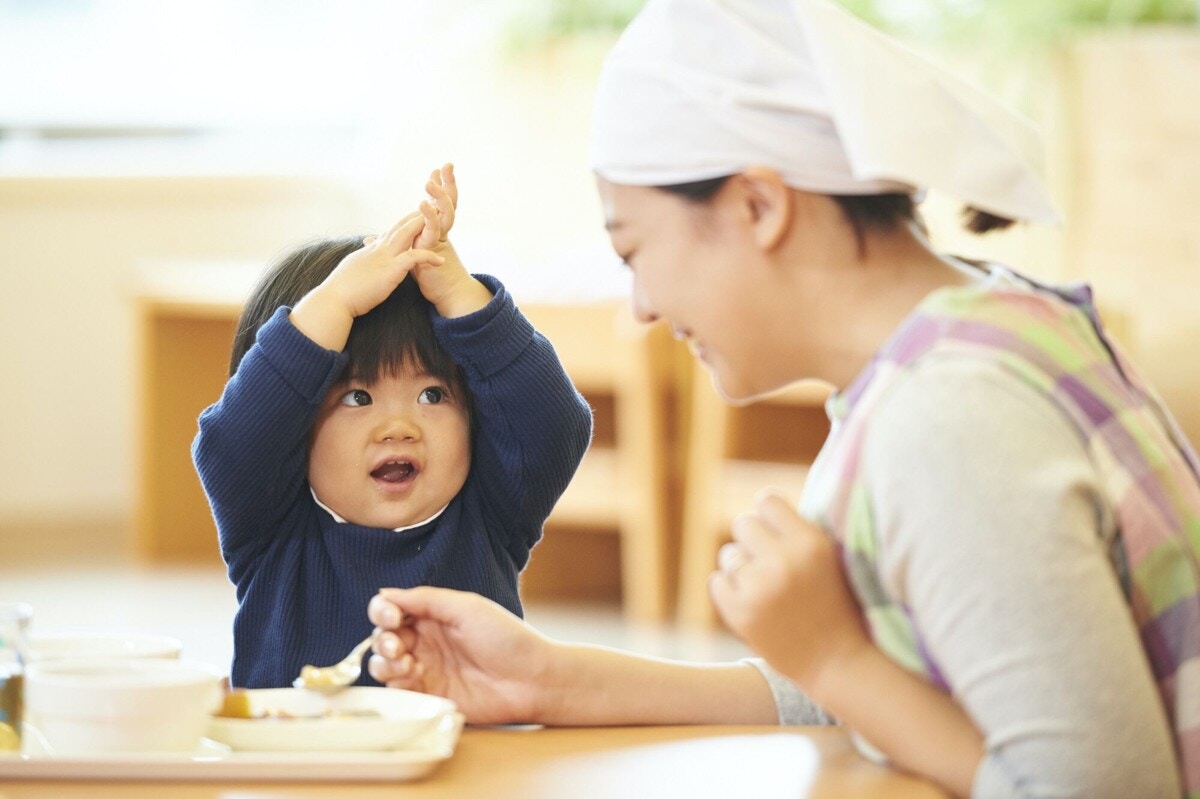 どの月齢で何を食べる 参考にしたい 保育園児の離乳食の進め方 ママリ