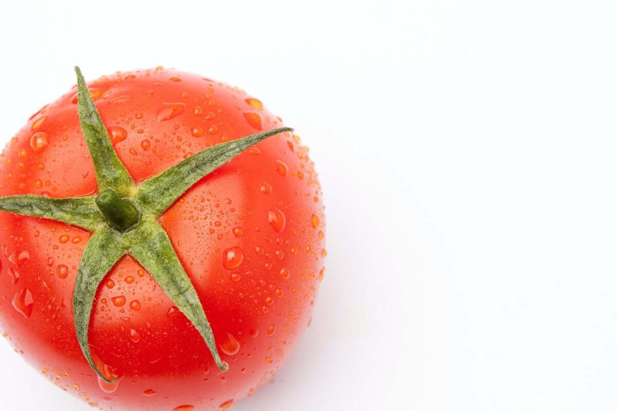 離乳食でトマトを調理する方法 種取りのやり方からトマトレシピまで ママリ