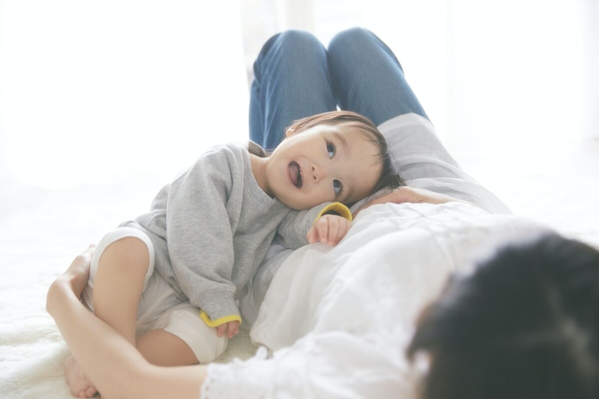 赤ちゃん返りした子どもを安心させる 親の向き合い方をカウンセラーが解説 ママリ