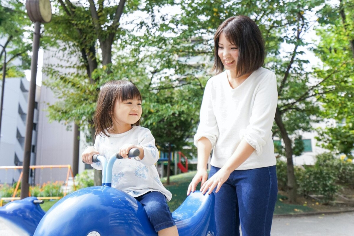 新宿には公園がたくさん 遊具がおすすめの公園15選 ママリ