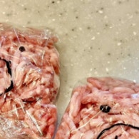 「これ何肉？」が消える！冷凍保存の“神テク”に10万いいね「わかりやすさが天才」「家事ストレス減った」