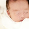 吐き戻し防止枕とは？新生児の赤ちゃんの吐き戻しの原因は？おすすめの人気商品4選