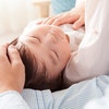 夜間断乳やパパのおんぶがきっかけで卒乳！先輩ママが実践した卒乳方法