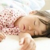 子どもの睡眠時間の理想は？平均睡眠時間についてや早寝早起きの方法をご紹介