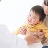 1歳半健診中、発達の不安が消え去った瞬間に6.1万いいね「平和」「良かった」