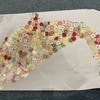 2歳児が100均シールで作った「芸術的アート」に8千いいね「額に入れたい」「躍動感ある」