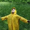 4歳児の考える「雨が降る理由」美しすぎて9000超いいね「詩人級の世界観」「名回答」