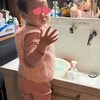 「いや噓でしょ…」1歳児、洗面台で珍行動！親の叫びに7千いいね「かわいいけど大変」「手慣れてる！」
