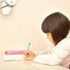 欄外に書かれた2文字が尊い…！小学生のプリントに1000いいね「字上手い」「日頃の言葉遣い伺える」
