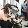 電車でグズる1歳児、ママの「機転」に1.2万いいね「オスカーも狙えるやん…！」