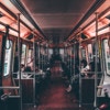 「そいつどこだー！」電車の中、大声を出すサラリーマン。場の空気が一変｜満員電車で起きた奇跡の逆転劇