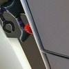 新幹線の荷物棚から“だんだん出てくる”！？お出かけ帰り、クスッと笑える光景に9.9万いいね