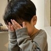 ドライアイスの煙見て「必死に顔を手で覆う」3歳→愛しい理由に12万いいね「かわいい」「心が洗われる」