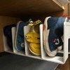 【革命】子どもの靴が散らからない【ダイソー】ブックエンドのすごい使い方に1.1万いいね「天才すぎる」