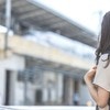 駅で見かけた“動かない女性”をハグ→寄り添った結果に2万いいね「彼女を救った」「本当に素敵な方」