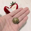 【夫は知らない】30年前から妻が大切に保管している「ある物」に5万いいね「素敵」「青春ですね～」