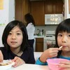 毎回「手ぶら」ってどうなの？→子どもの友達訪問でイラつく母に「こちらもお茶だけに」「モヤモヤですね」