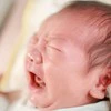 生後2か月児の大泣き→原因は…ママを笑わせたパパの考察に9000いいね「旦那さん面白い」