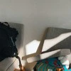 2歳による【全力かくれんぼ】→あまりに愛しい隠れ方に1万いいね「かわいすぎて発作」「癒やされる」