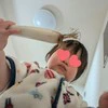 「さすがに飛び起きた」母を起こしに来た1歳児→右手に持つ“まさかのモノ”に4万いいね「笑っちゃったｗ」