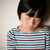 隣人の異変。9歳の息子と若いシングルマザーの「危うい日常」｜隣人のシングル親子が危うい