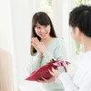「彼女のプレゼント選んで」知人男性の相談に困惑…巻き込まれた女性のリアルな悩み
