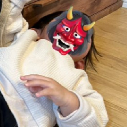 「うちの子のイヤイヤおかしくない？」Xで話題→2歳のポーズに爆笑「面白い」「個性ありますよね」