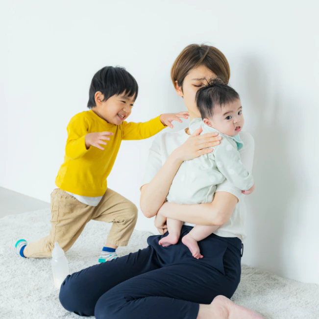 「2人を生かすだけで1日が終わる」2歳差の自宅保育で毎日イライラ。私は要領が悪すぎるの？