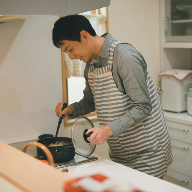 疲れて帰った夫に料理交代…ママっ子期で家事崩壊「私ってダメな妻？」と抱え込んだ罪悪感