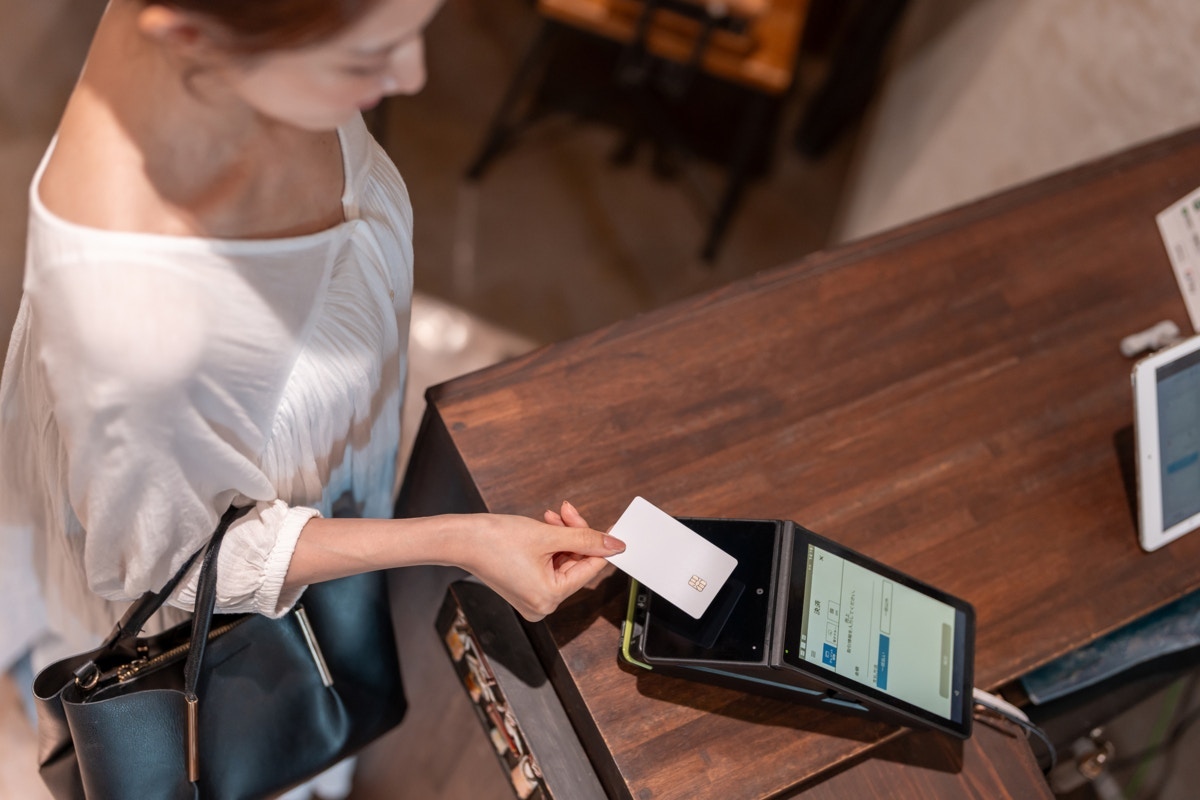 家族カードで浪費、あげく不倫まで…→【裏切り】重ねる義妹がヤバい｜弟の嫁が借金700万円作った話