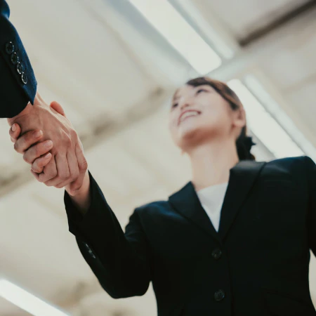 最高の職場に現れたのはかつての仲間！訪れるのは平穏か、それとも...｜SNSで誹謗中傷する同僚