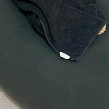 1歳児、保育園から帰宅した表情に10万いいね「おくちが最高にかわいい」「1週間よくがんばったね」