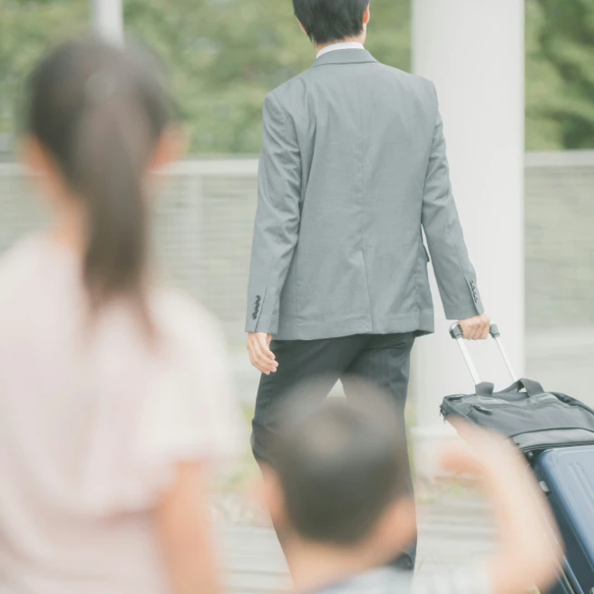 「パパが帰ってきたら大変かも…」転勤族・単身赴任中の実家同居、あり？なし？