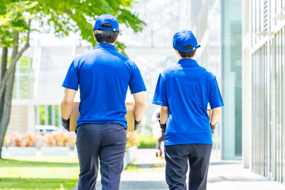 いかつい宅配お兄さん→赤ちゃん見た反応に10万いいね「キャワ谷園」「赤ちゃんは皆をちいかわにする」