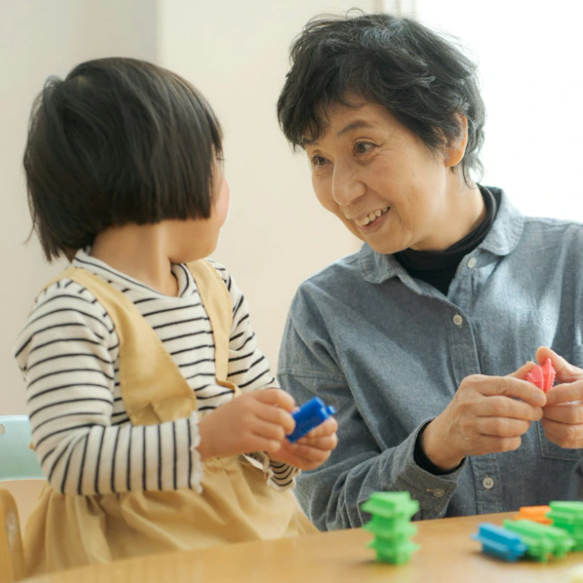 休日はいつも家族だけ。ママ友がいないと子どもに寂しい思いをさせる？