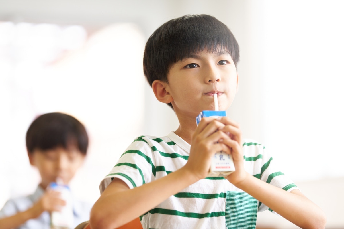 「給食は体格の大きい子優先に」保護者会で堂々発言→自己中モンペがヤバい｜クラスにいたモンペママ