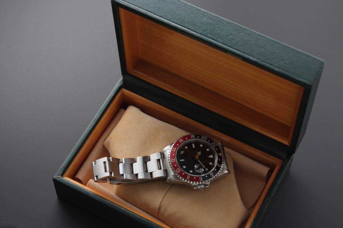 祖父の形見【100万相当の時計】が消えた→犯人は夫「パチンコで溶かした」｜ギャンブル依存症夫との決別