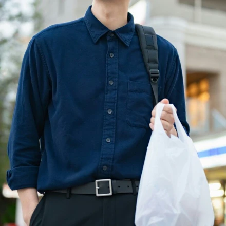 「タバコ買ってくる」と出かけた夫、両手いっぱいに抱えて帰ってきたのは…1100いいね「幸せだね」