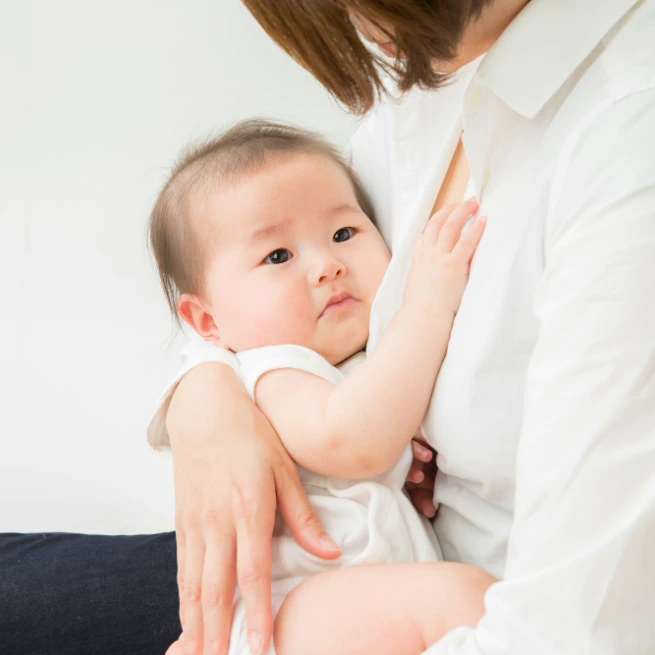 「なんで努力しないの？楽したいだけでしょ？」完ミを選び実母にブチギレられた産後9日の悲劇