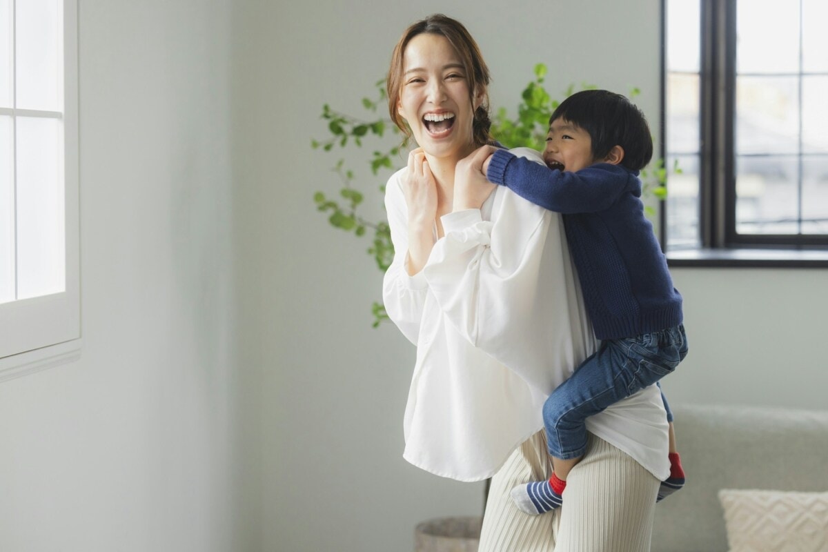 「やっぱり怖い！」勇敢な息子が3分でギブアップ…パパママに届いた“独特すぎるSOS”に1200いいね