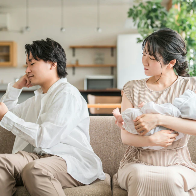 「会いに行かない」生後18日で臍を曲げた夫…ワンオペ限界で実家に逃げた妻に冷たい態度