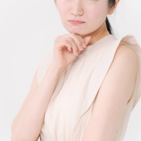 8歳下女に夢中な夫→女の存在隠し「家族がつらい」と離婚切り出された妻の【返し】正解は？